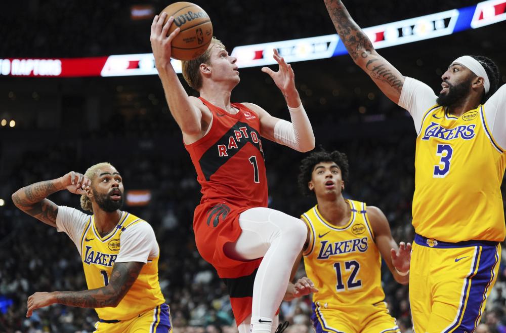 目光紧盯下 目光紧盯下